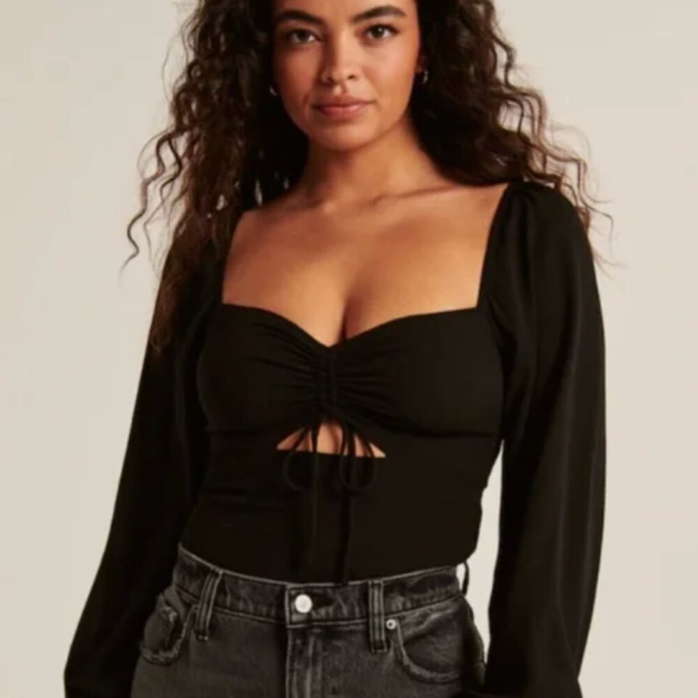 Abercrombie & Fitch Long-Sleeve Cinched Front Cutout Top in Black | Size: Small